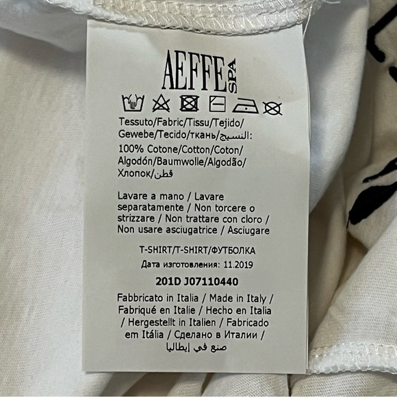 MOSCHINO Bullchic Print T-Shirt Women’s Short Sleeve Size 4 White - Picture 16 of 16